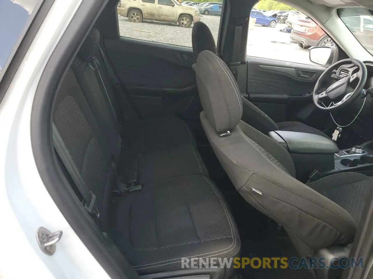 11 fotografías del automóvil dañado 1FMCU0GN7RUA20458 FORD ESCAPE ACT 2024