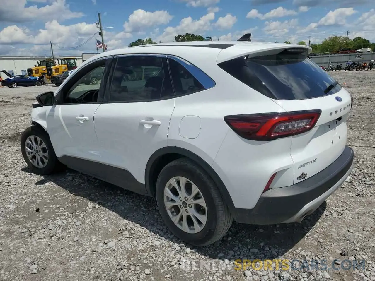 2 fotografías del automóvil dañado 1FMCU0GN7RUA20458 FORD ESCAPE ACT 2024