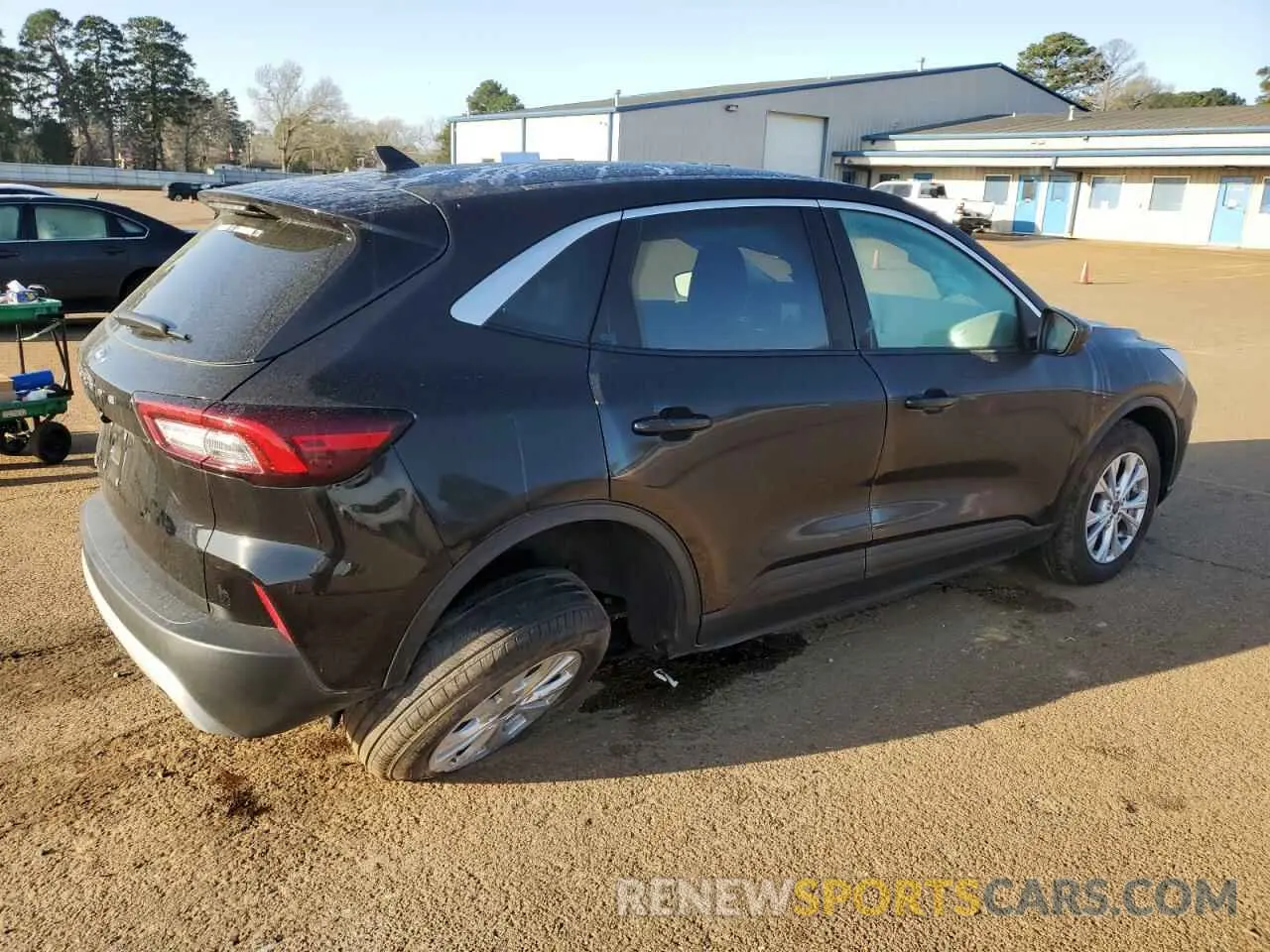 3 fotografías del automóvil dañado 1FMCU0GN7RUB30233 FORD ESCAPE ACT 2024