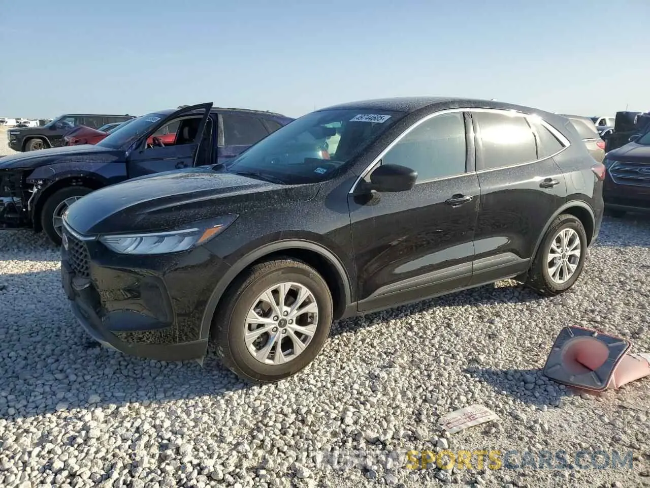 1 fotografías del automóvil dañado 1FMCU0GN8RUB05471 FORD ESCAPE ACT 2024