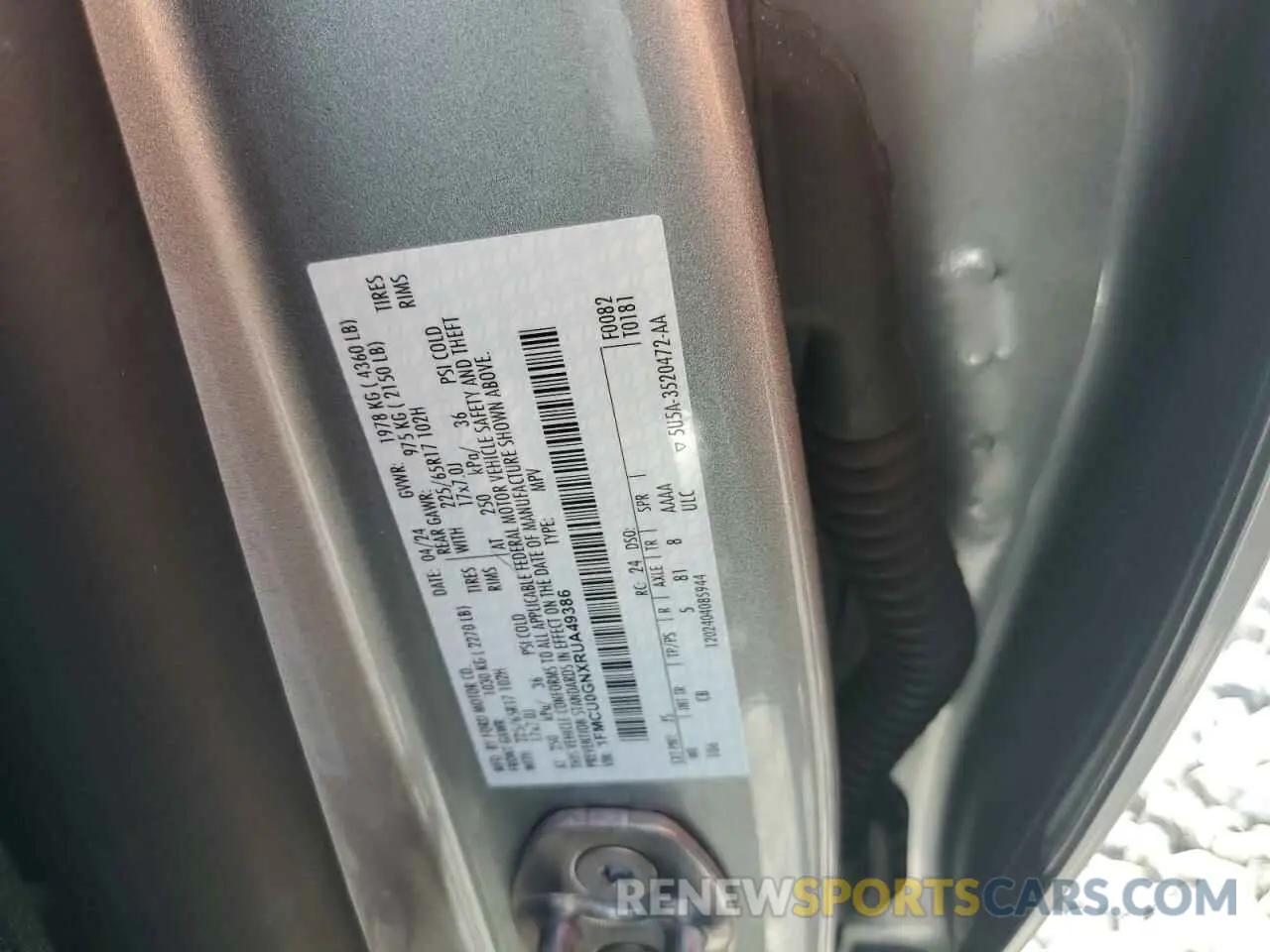 13 fotografías del automóvil dañado 1FMCU0GNXRUA49386 FORD ESCAPE ACT 2024