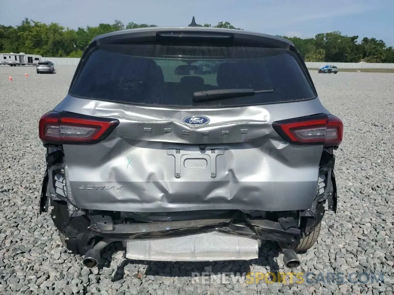 6 fotografías del automóvil dañado 1FMCU0GNXRUA49386 FORD ESCAPE ACT 2024