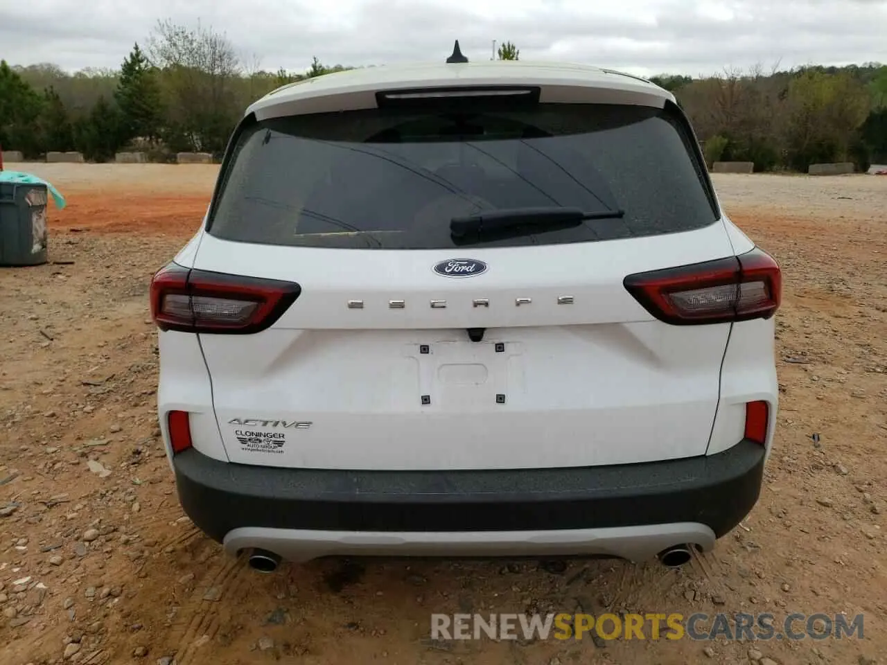 6 fotografías del automóvil dañado 1FMCU0GNXRUB43834 FORD ESCAPE ACT 2024