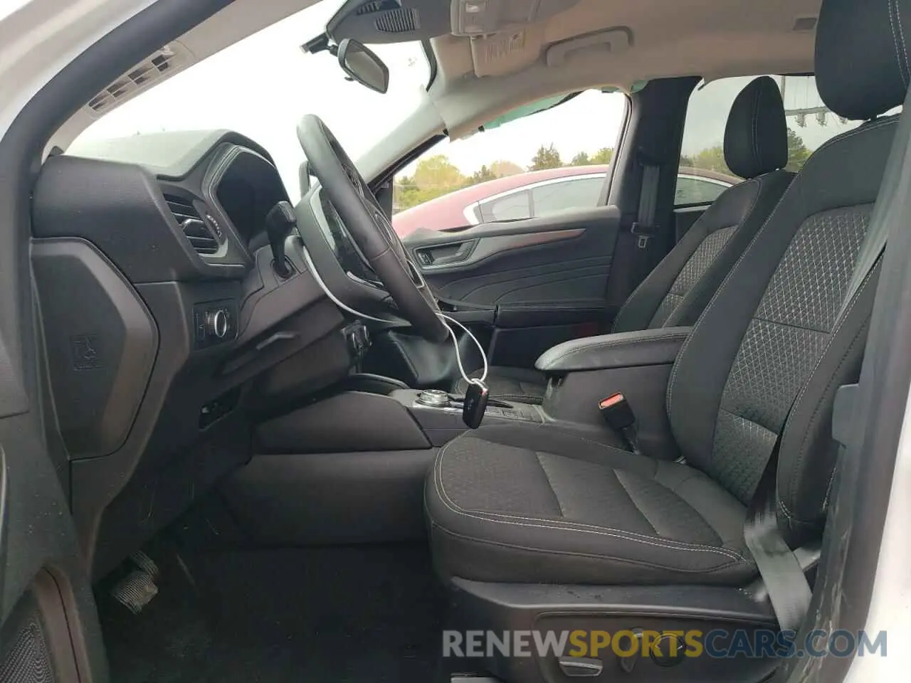 7 fotografías del automóvil dañado 1FMCU0GNXRUB43834 FORD ESCAPE ACT 2024