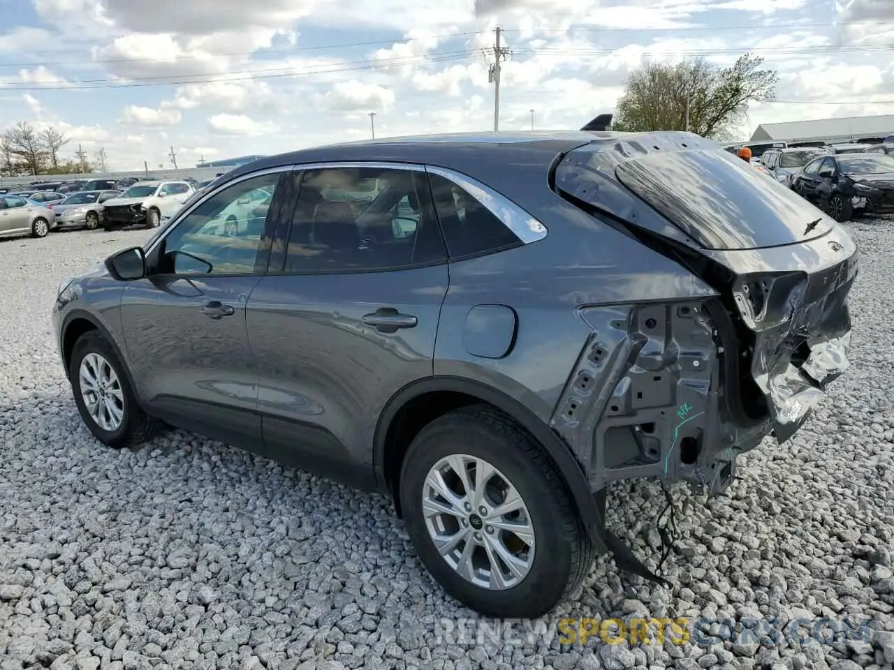 2 fotografías del automóvil dañado 1FMCU9GN3RUA50271 FORD ESCAPE ACT 2024