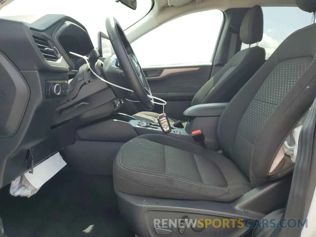 7 fotografías del automóvil dañado 1FMCU9GN3RUA99258 FORD ESCAPE ACT 2024