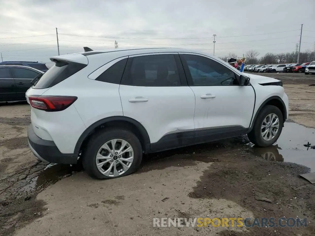 3 fotografías del automóvil dañado 1FMCU9GN4RUA39716 FORD ESCAPE ACT 2024