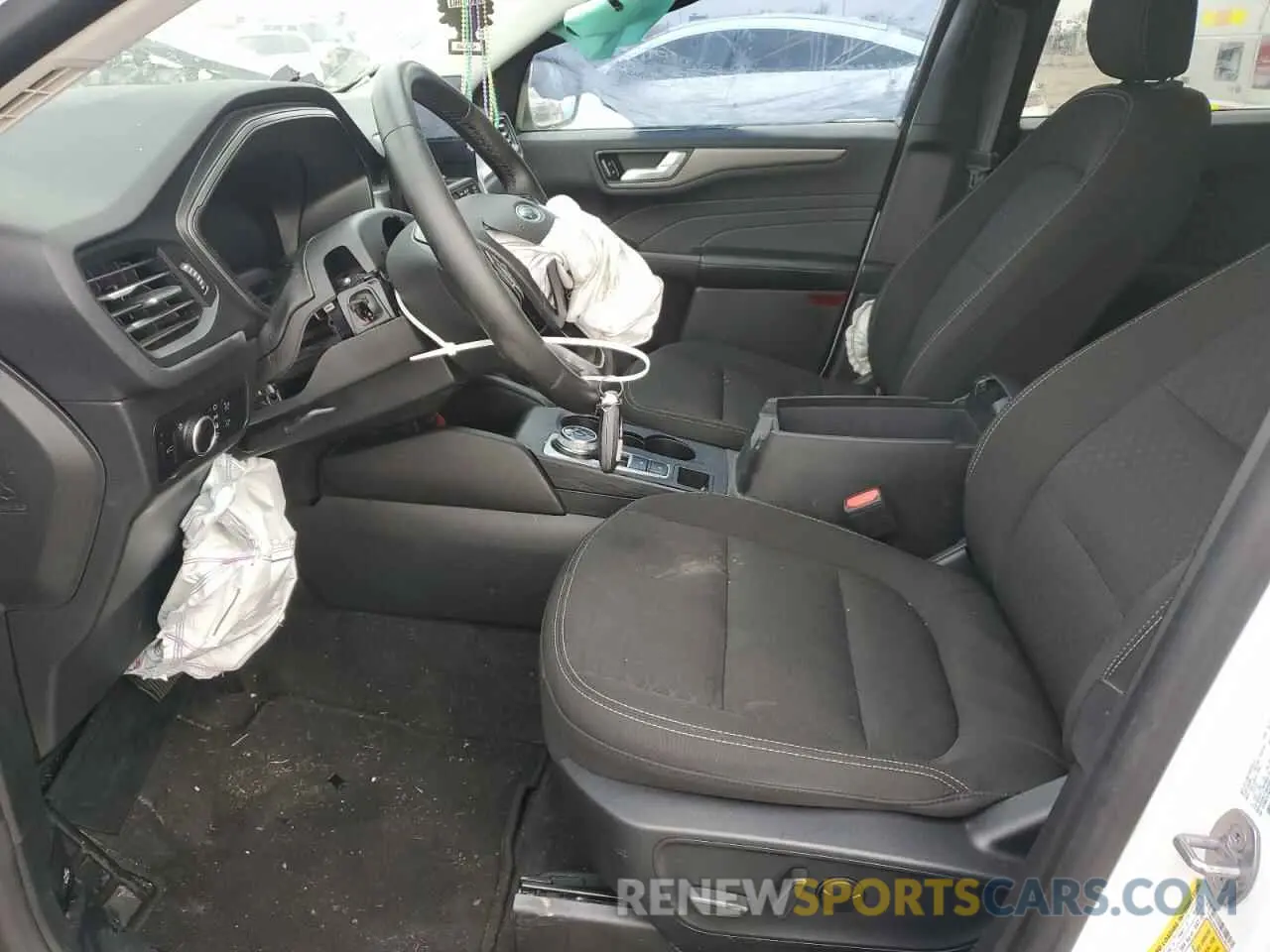 7 fotografías del automóvil dañado 1FMCU9GN4RUA39716 FORD ESCAPE ACT 2024