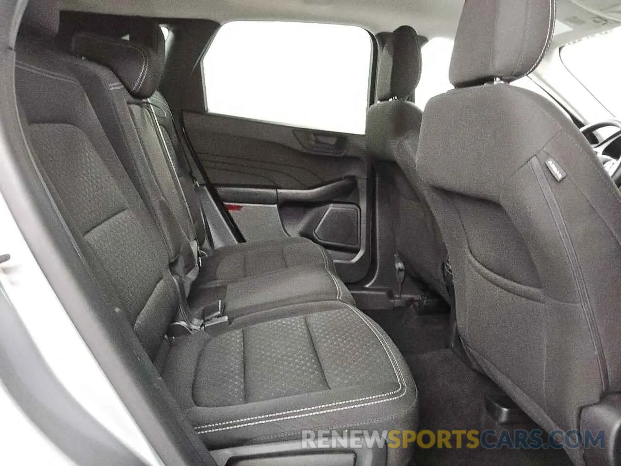 11 fotografías del automóvil dañado 1FMCU9GN5RUA13609 FORD ESCAPE ACT 2024