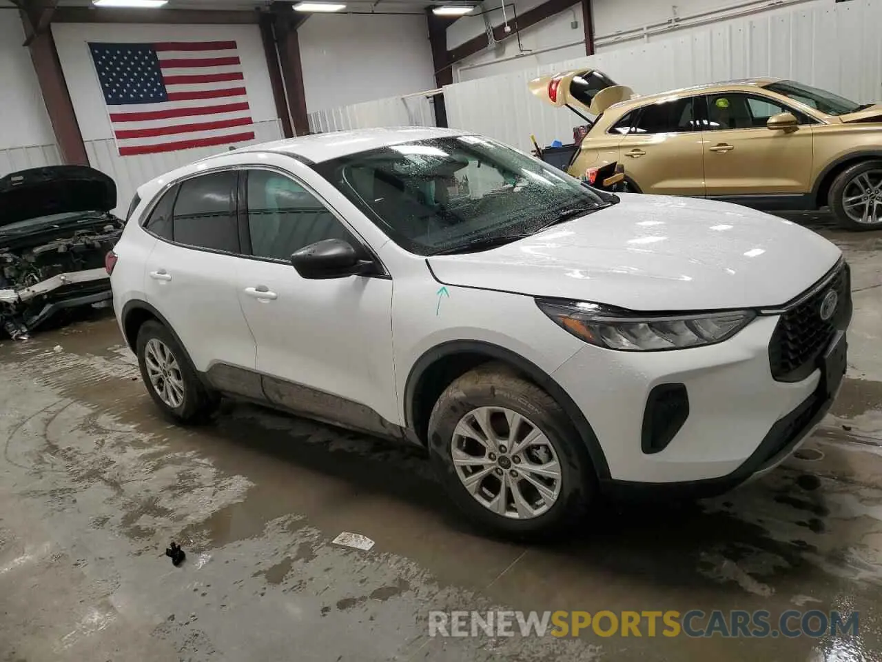 4 fotografías del automóvil dañado 1FMCU9GN7RUA85976 FORD ESCAPE ACT 2024