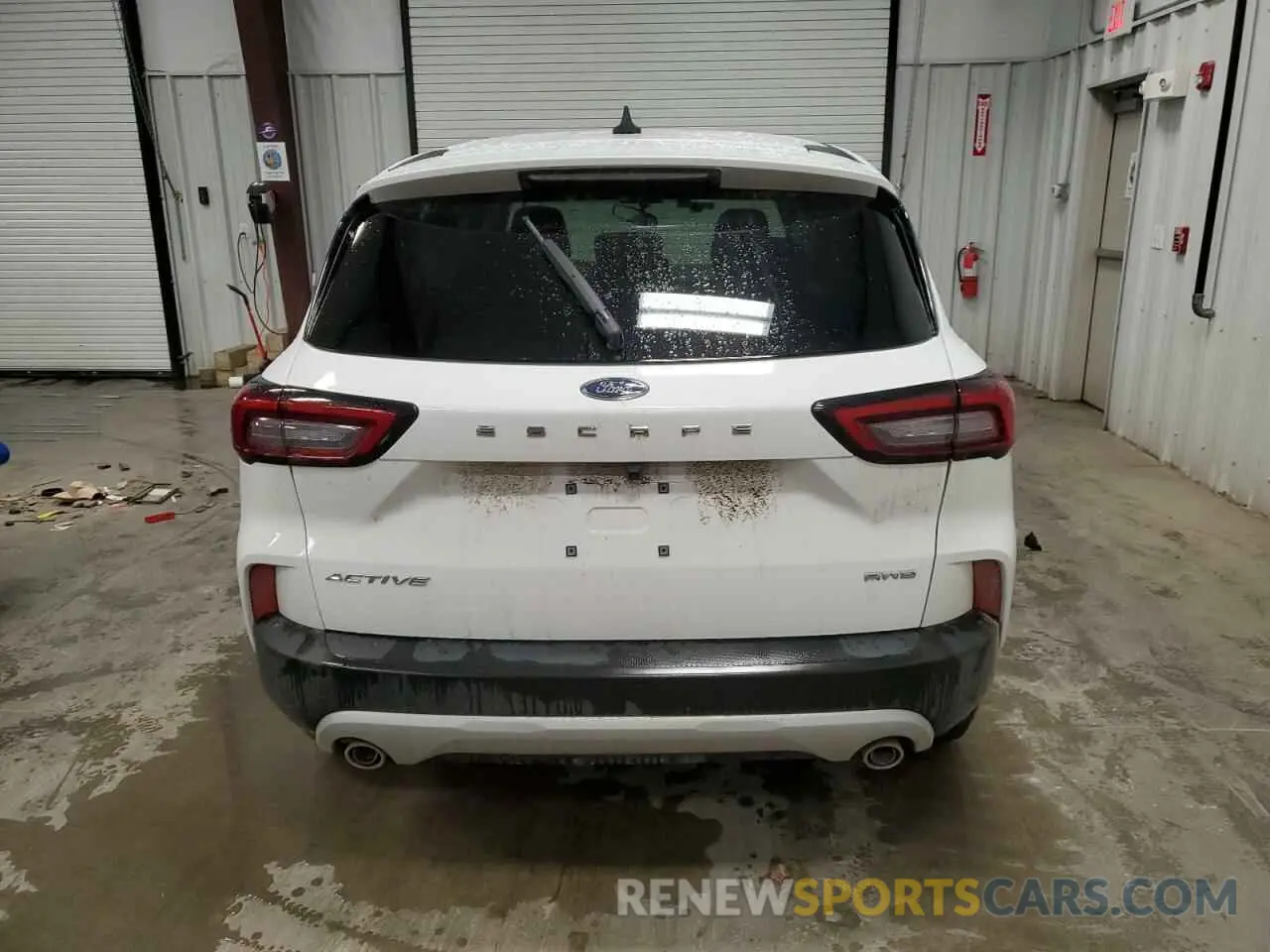 6 fotografías del automóvil dañado 1FMCU9GN7RUA85976 FORD ESCAPE ACT 2024