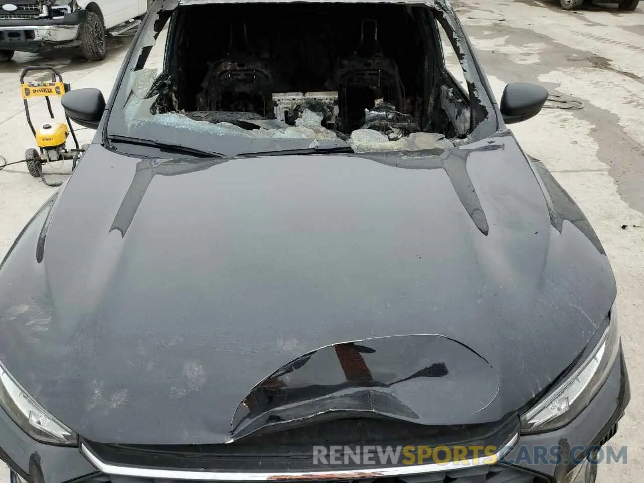 12 fotografías del automóvil dañado 1FMCU9GN8RUB32870 FORD ESCAPE ACT 2024