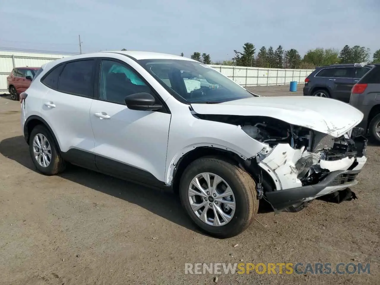 4 fotografías del automóvil dañado 1FMCU0GN3SUA56556 FORD ESCAPE ACT 2025