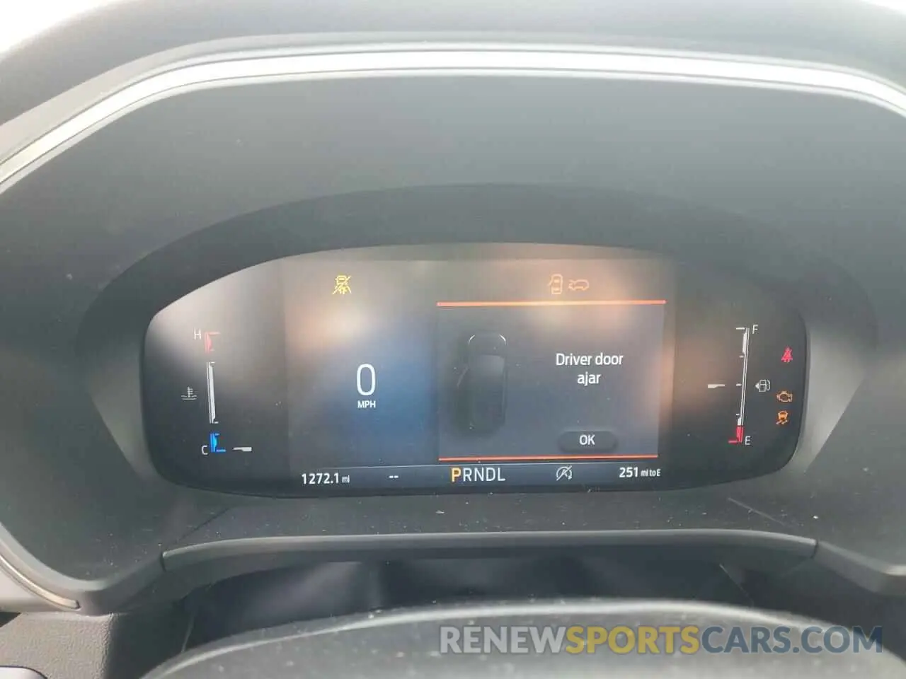 9 fotografías del automóvil dañado 1FMCU0GN3SUA56556 FORD ESCAPE ACT 2025