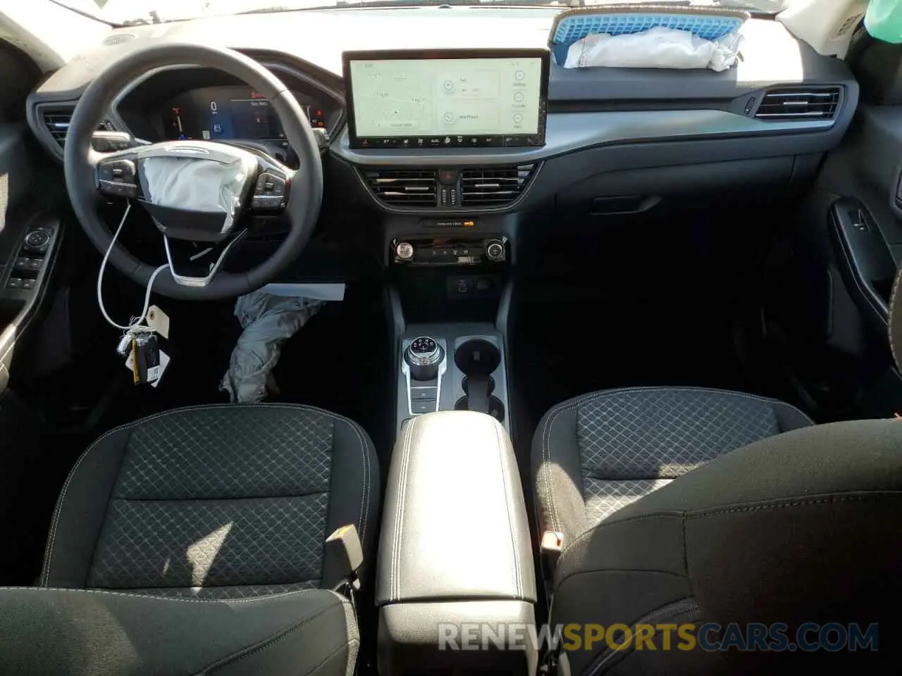 8 fotografías del automóvil dañado 1FMCU9GN2SUA21642 FORD ESCAPE ACT 2025