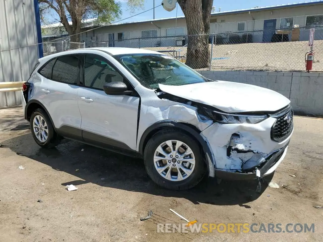 4 fotografías del automóvil dañado 1FMCU9GN3SUA57260 FORD ESCAPE ACT 2025