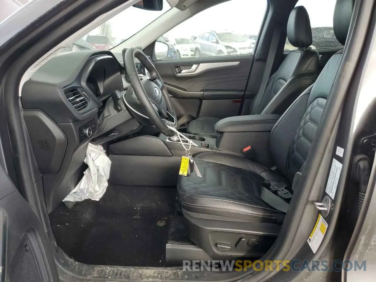 7 fotografías del automóvil dañado 1FMCU9JA0PUA62641 FORD ESCAPE PLA 2023