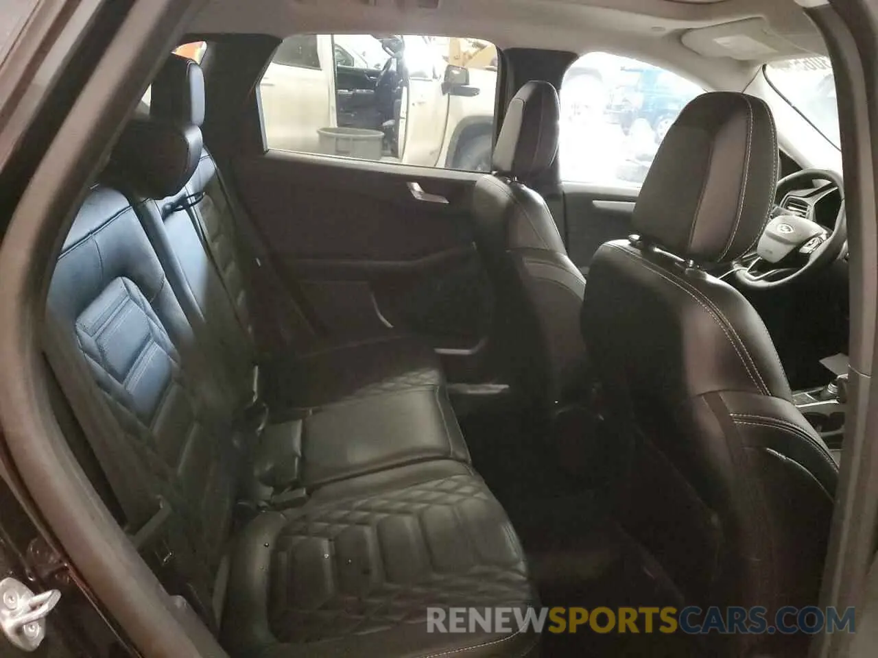 11 fotografías del automóvil dañado 1FMCU9JA2PUA04255 FORD ESCAPE PLA 2023