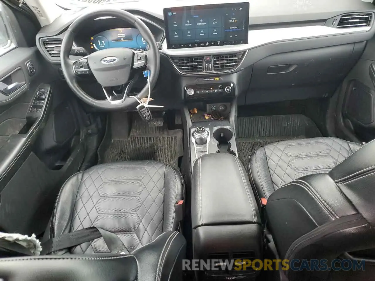 8 fotografías del automóvil dañado 1FMCU9JA4PUA02216 FORD ESCAPE PLA 2023