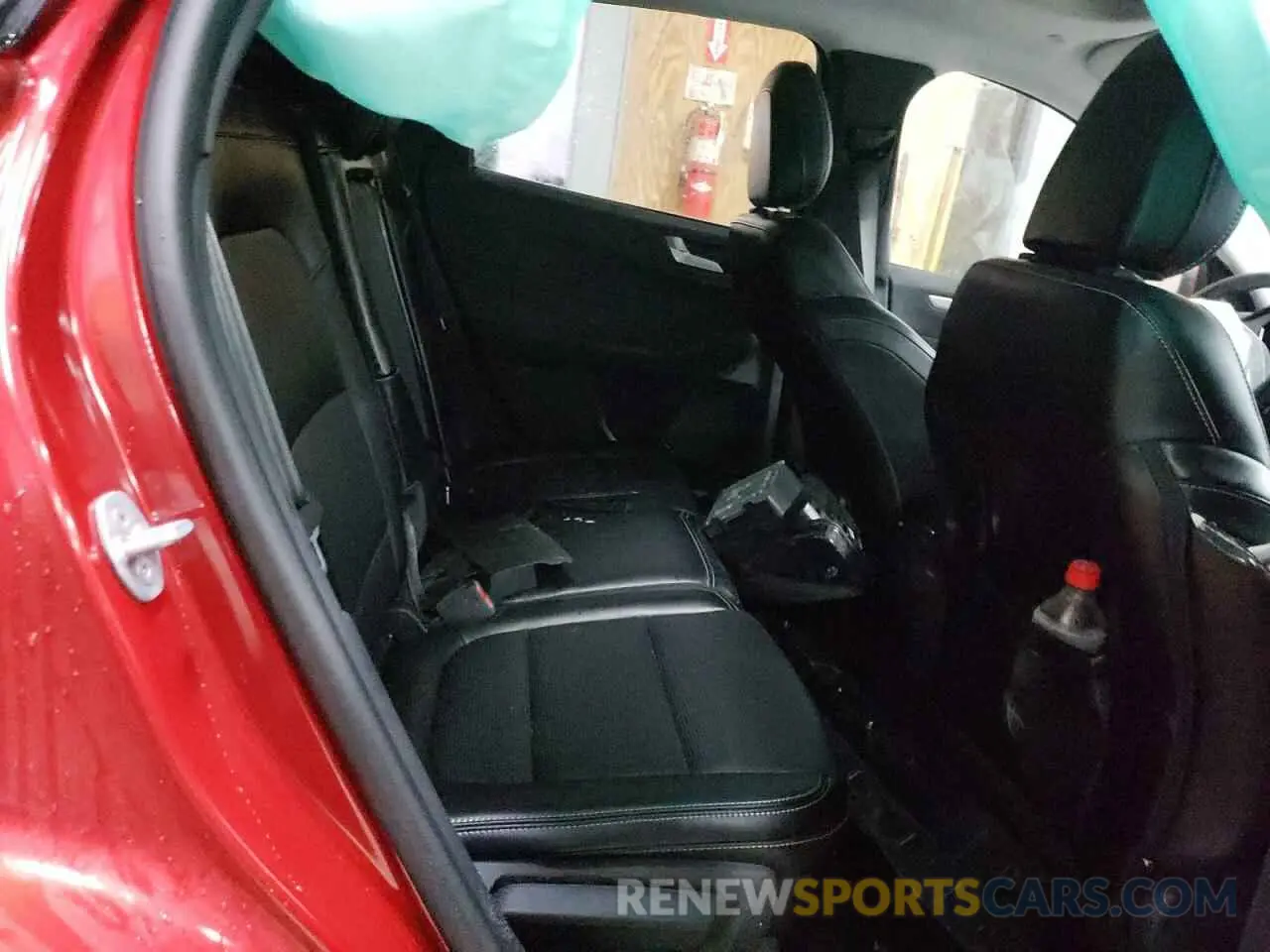 11 fotografías del automóvil dañado 1FMCU9JA0RUB33873 FORD ESCAPE PLA 2024