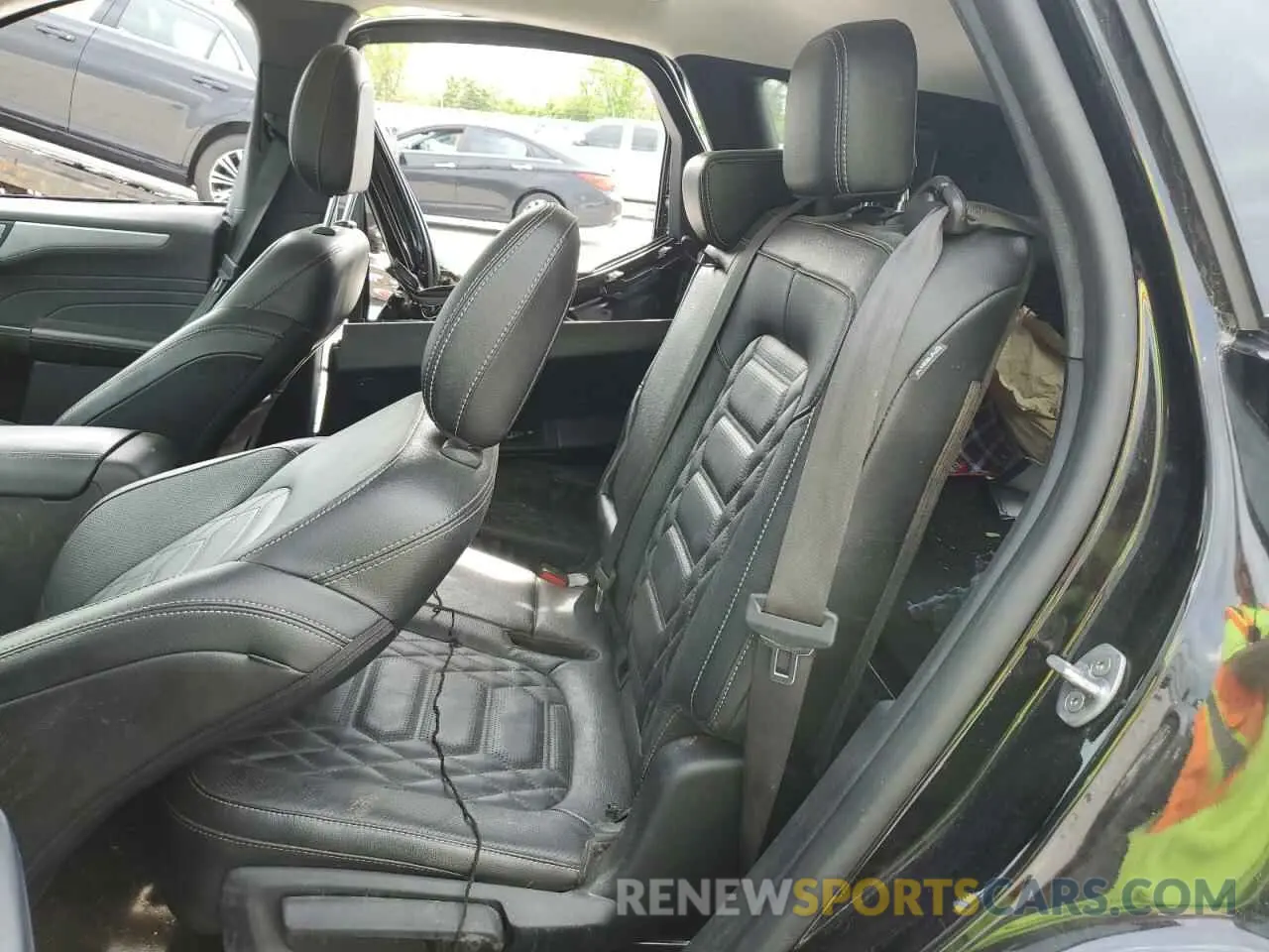 11 fotografías del automóvil dañado 1FMCU9JA1RUA60125 FORD ESCAPE PLA 2024