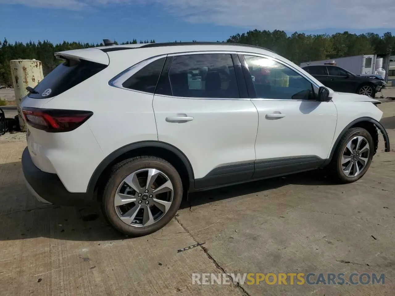 3 fotografías del automóvil dañado 1FMCU9JA2RUA78276 FORD ESCAPE PLA 2024