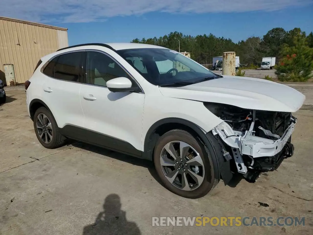 4 fotografías del automóvil dañado 1FMCU9JA2RUA78276 FORD ESCAPE PLA 2024