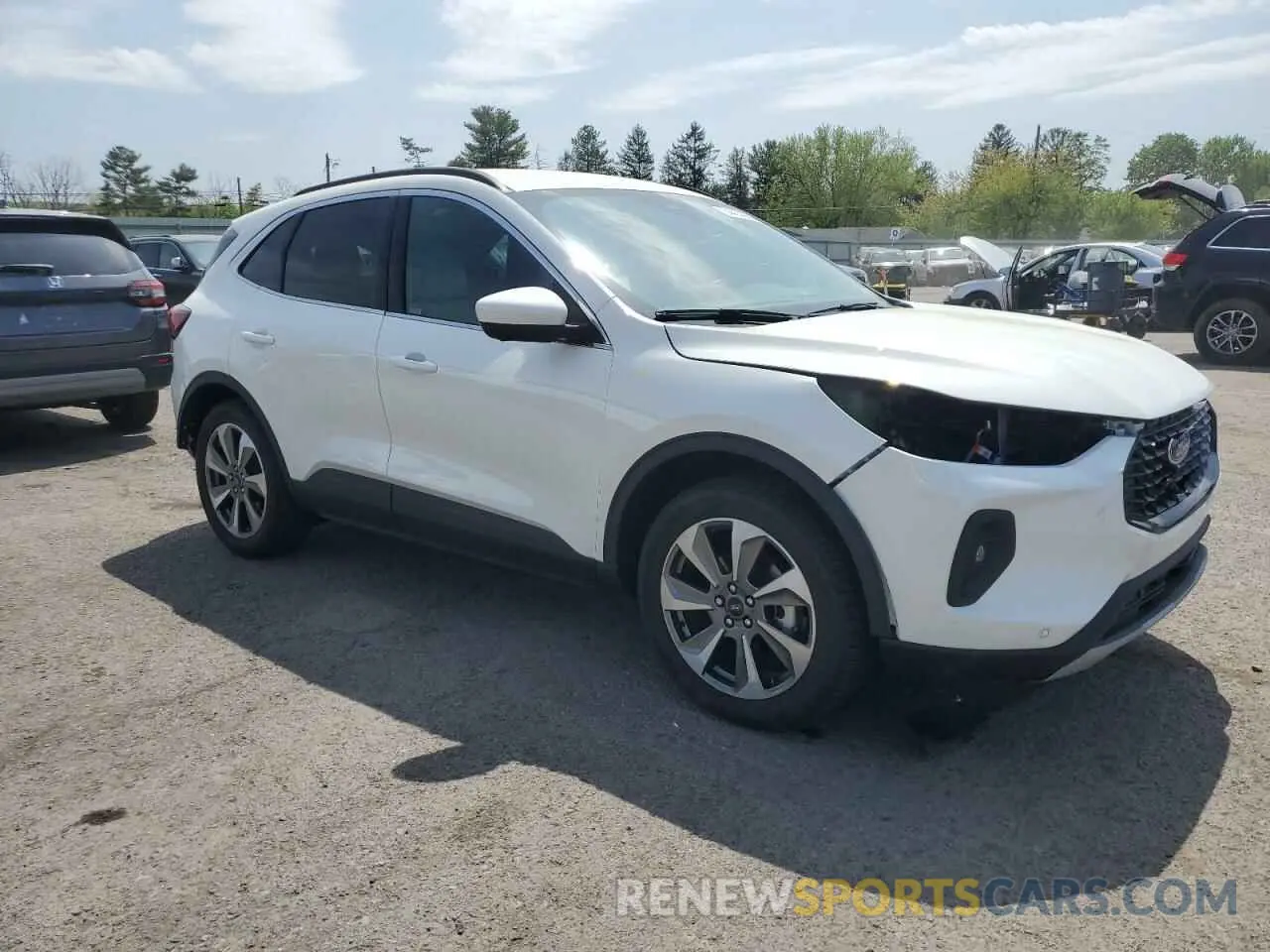 4 fotografías del automóvil dañado 1FMCU9JZ0SUA49161 FORD ESCAPE PLA 2025