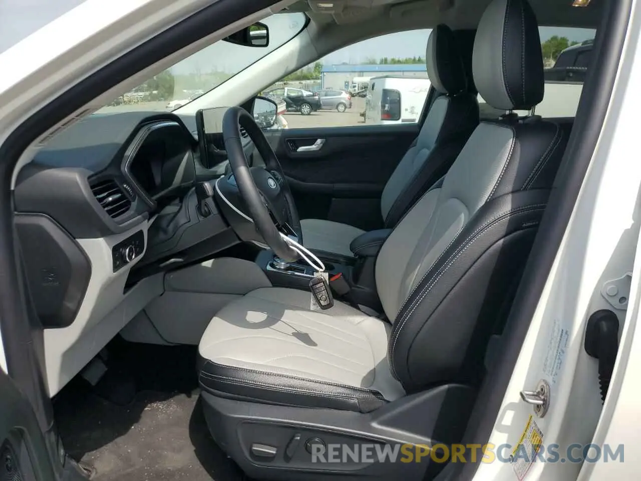 7 fotografías del automóvil dañado 1FMCU9JZ0SUA49161 FORD ESCAPE PLA 2025