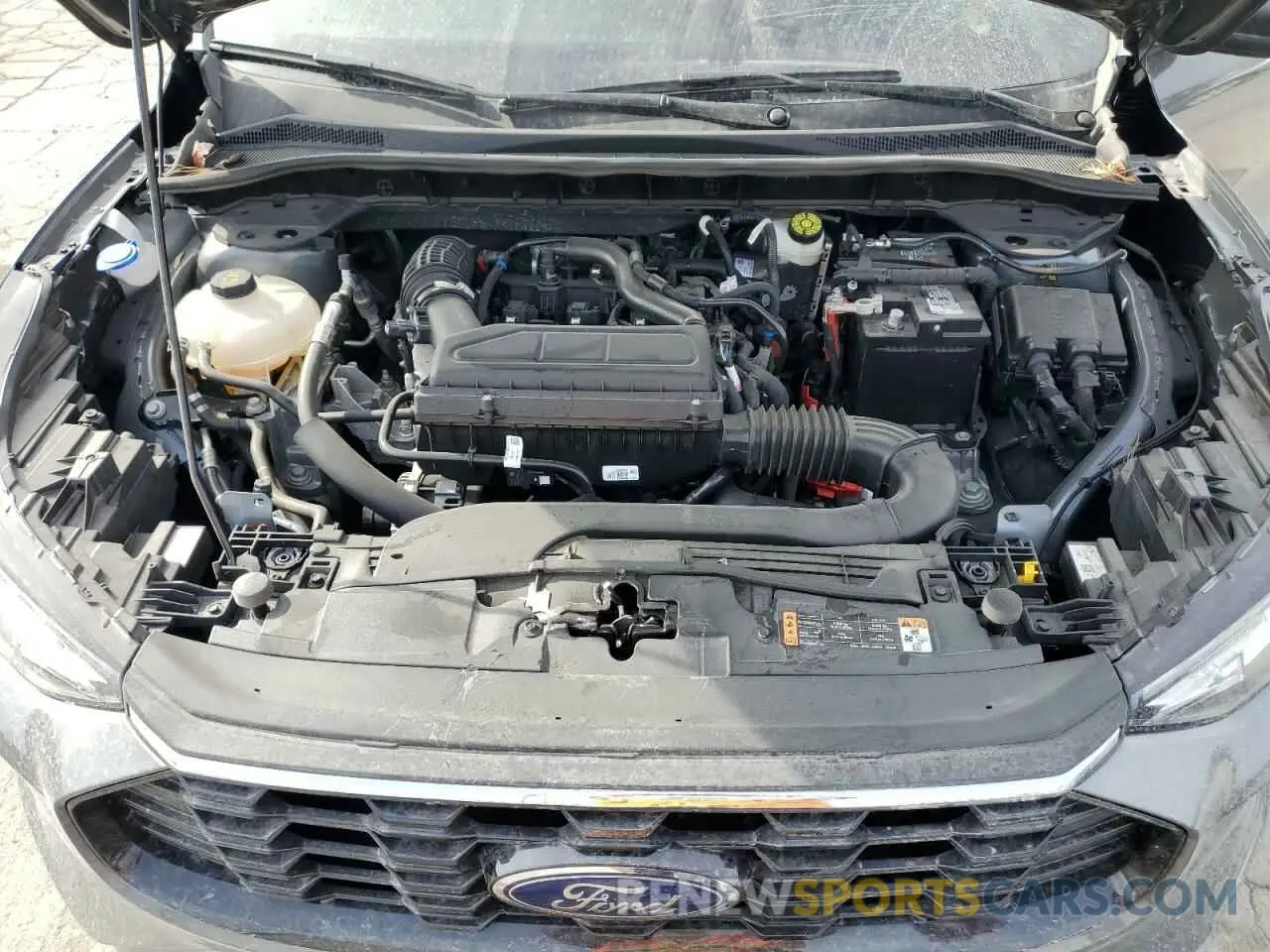 12 fotografías del automóvil dañado 1FMCU0MN0PUA85458 FORD ESCAPE ST 2023