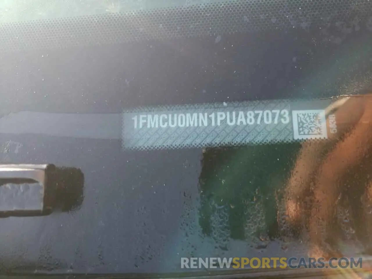 14 fotografías del automóvil dañado 1FMCU0MN1PUA87073 FORD ESCAPE ST 2023