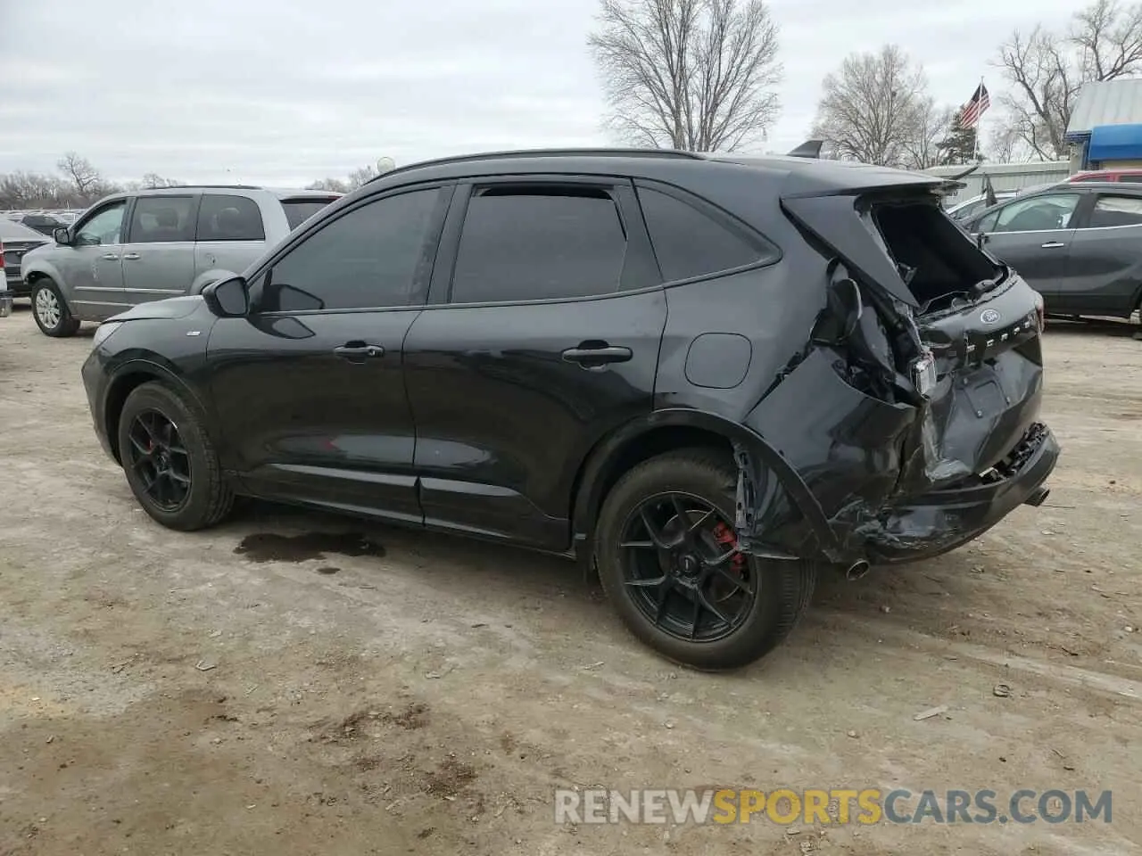 2 fotografías del automóvil dañado 1FMCU0MN2PUA12379 FORD ESCAPE ST 2023
