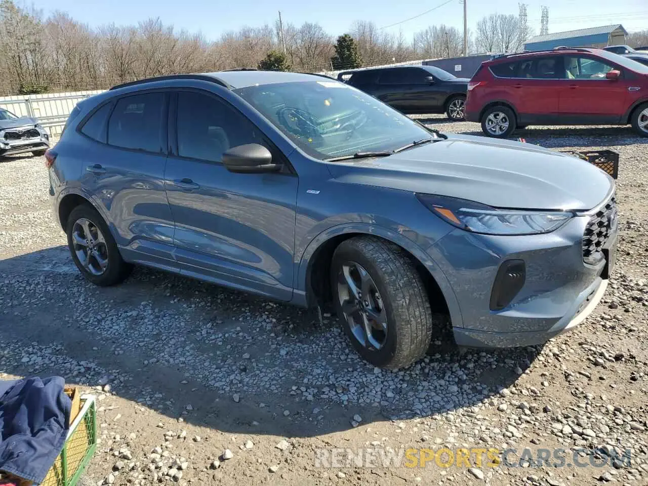 4 fotografías del automóvil dañado 1FMCU0MN4PUA77055 FORD ESCAPE ST 2023