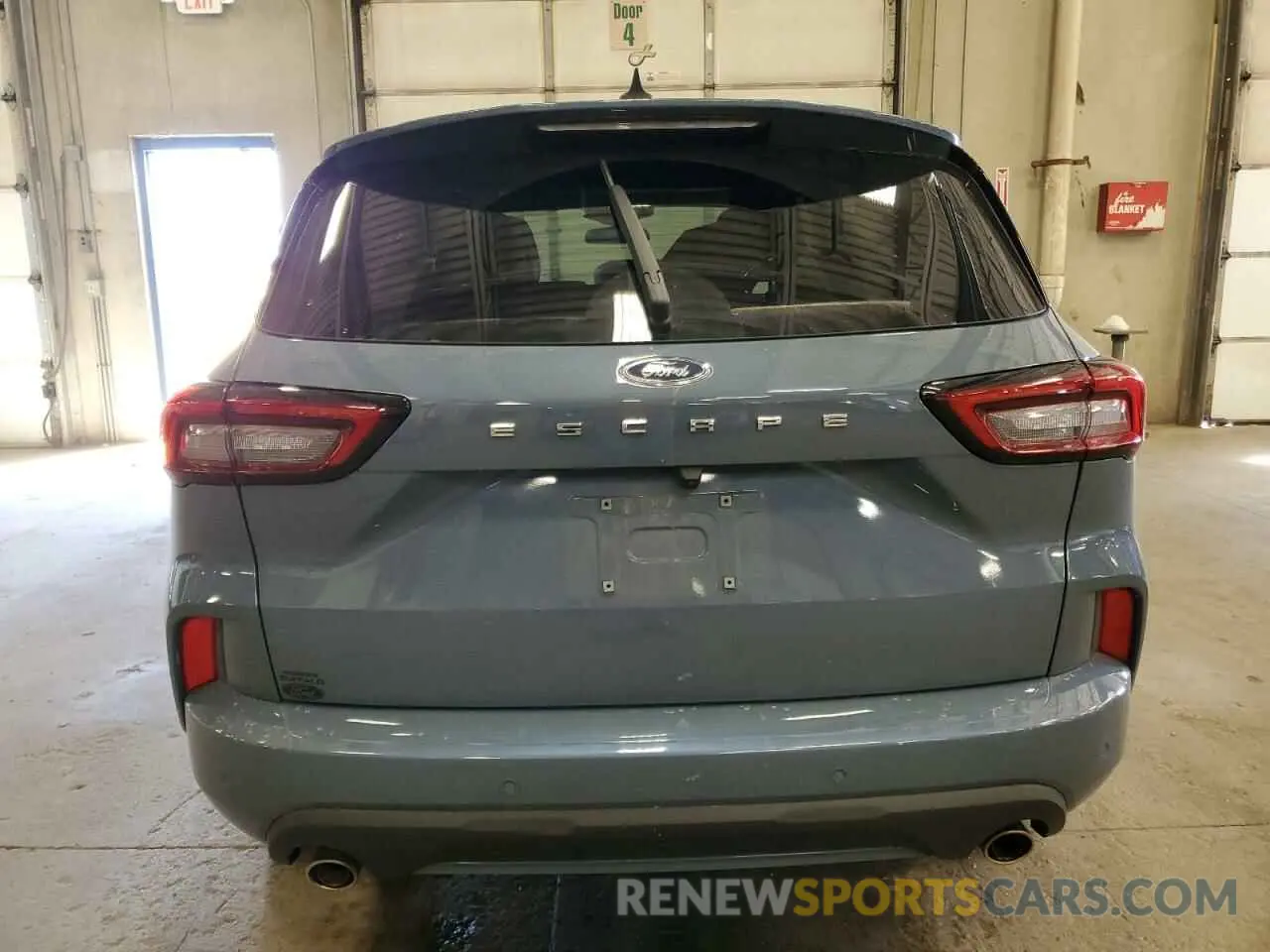 6 fotografías del automóvil dañado 1FMCU0MN8PUA99852 FORD ESCAPE ST 2023
