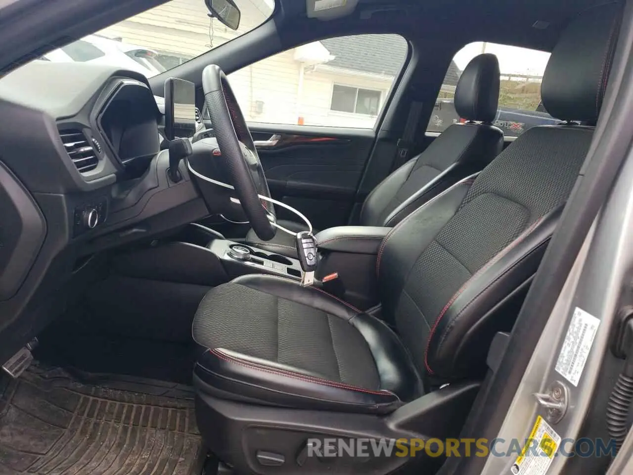 7 fotografías del automóvil dañado 1FMCU0MN8PUB22207 FORD ESCAPE ST 2023