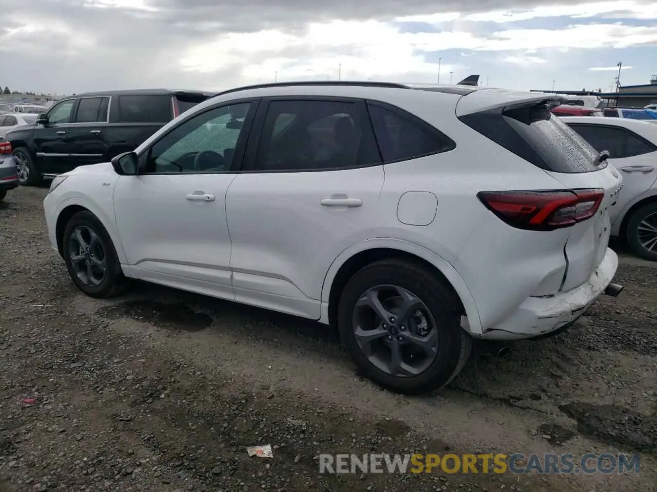 2 fotografías del automóvil dañado 1FMCU0MZ1PUA83320 FORD ESCAPE ST 2023