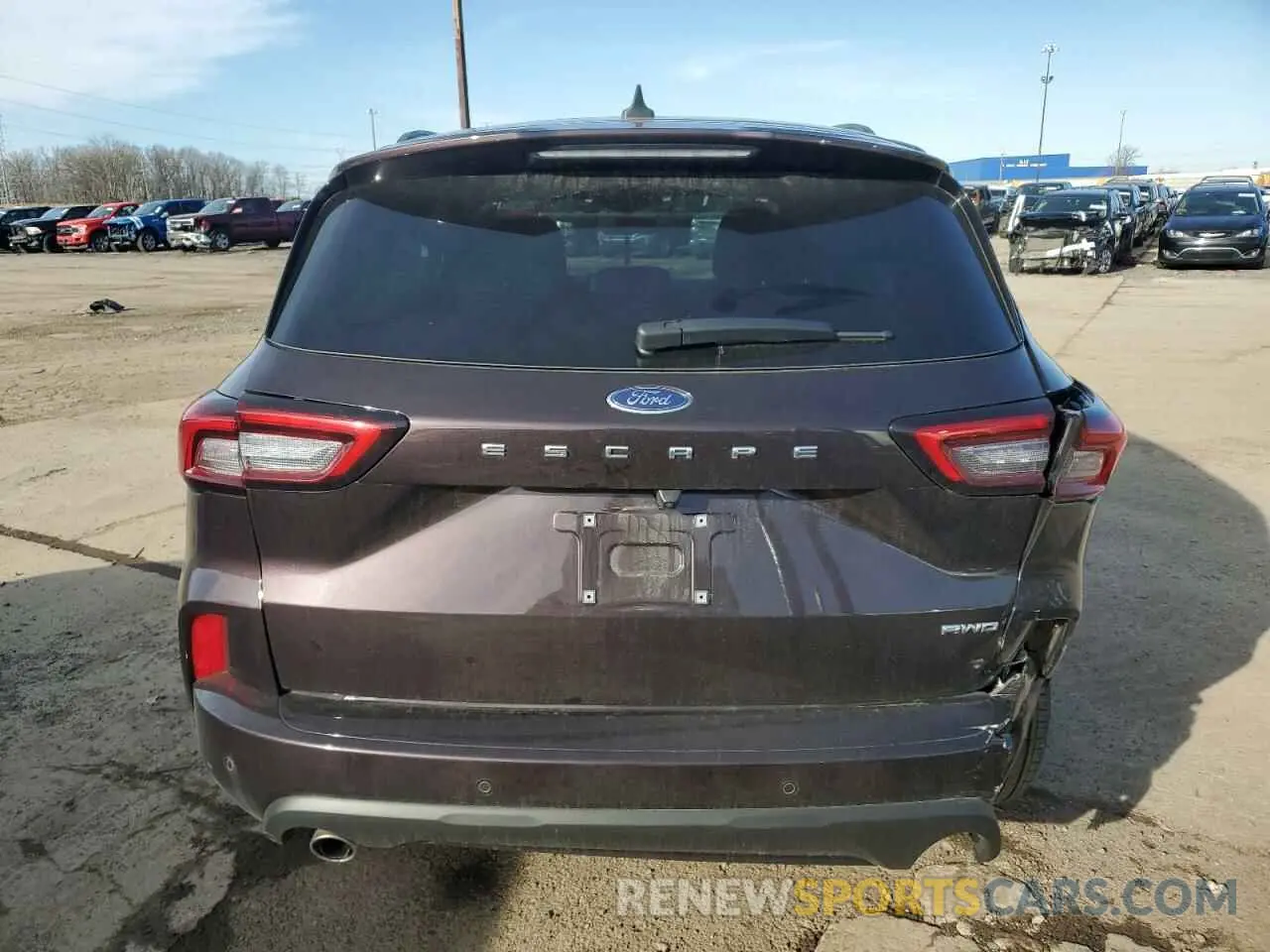 6 fotografías del automóvil dañado 1FMCU9MN1PUA37276 FORD ESCAPE ST 2023
