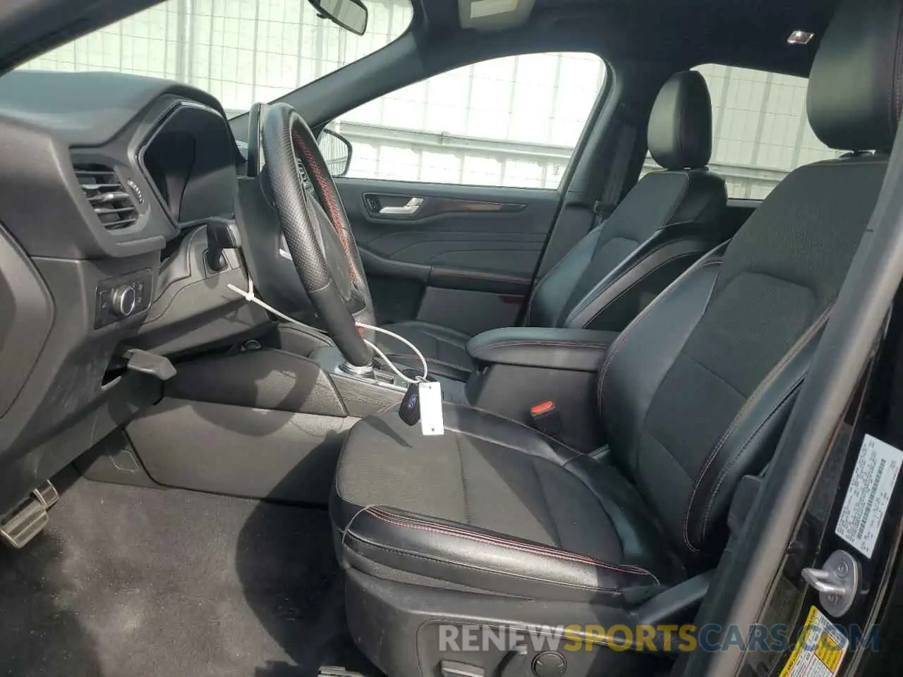 7 fotografías del automóvil dañado 1FMCU9MN1PUA91239 FORD ESCAPE ST 2023