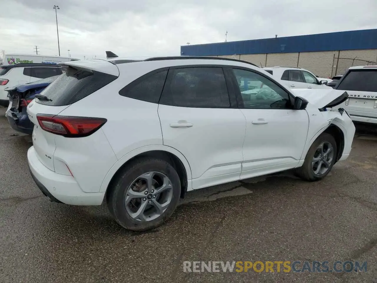 3 fotografías del automóvil dañado 1FMCU9MN4PUB09863 FORD ESCAPE ST 2023