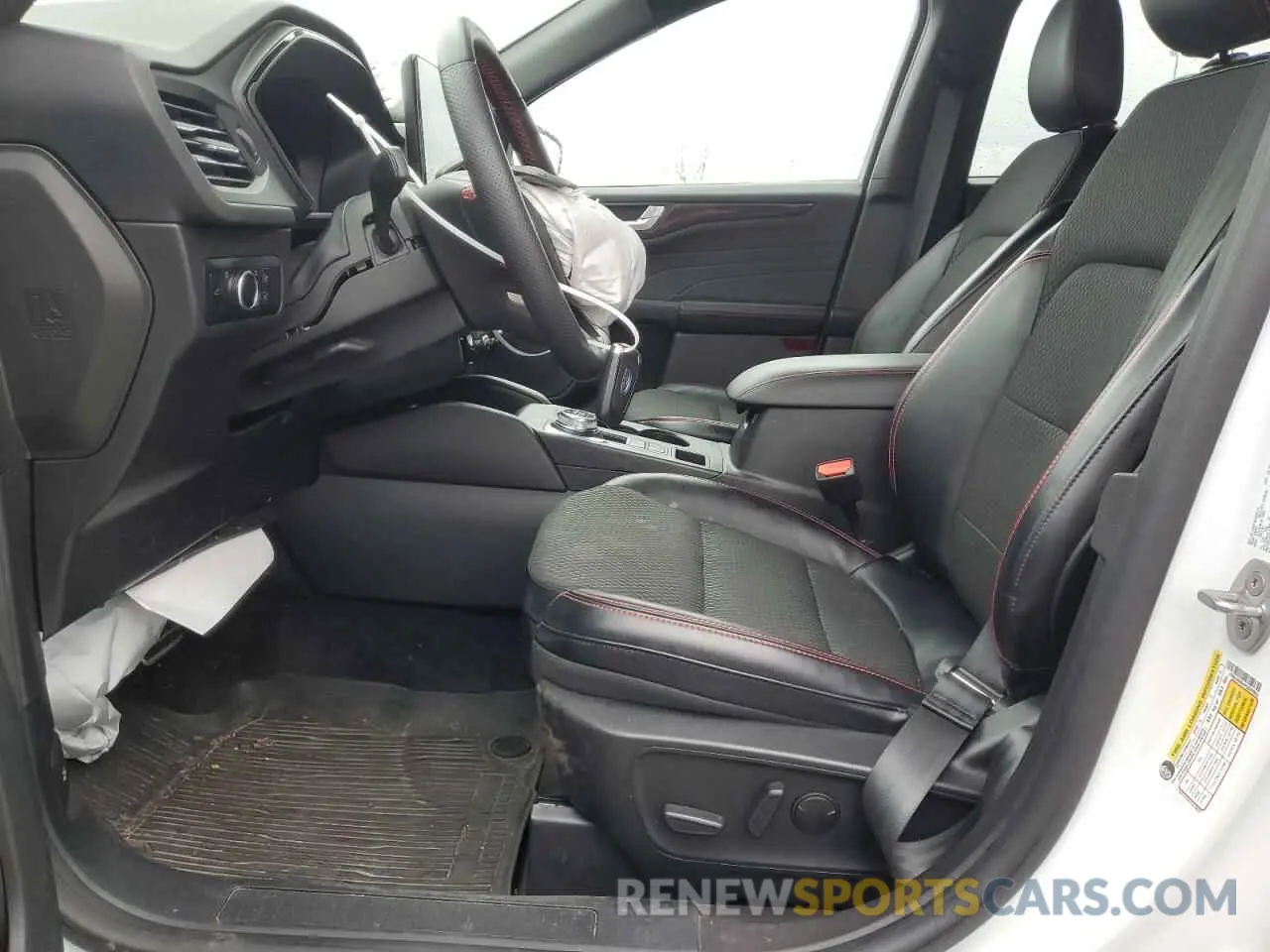 7 fotografías del automóvil dañado 1FMCU9MN4PUB09863 FORD ESCAPE ST 2023