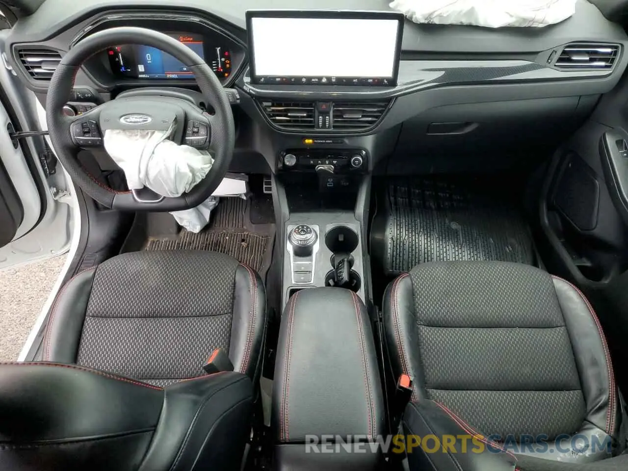 8 fotografías del automóvil dañado 1FMCU9MN4PUB09863 FORD ESCAPE ST 2023