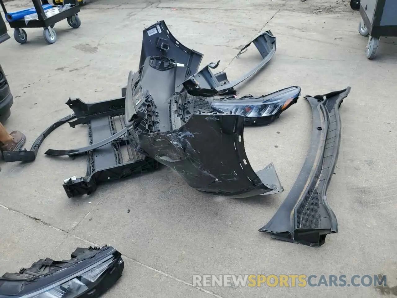 13 fotografías del automóvil dañado 1FMCU9MN6PUA33689 FORD ESCAPE ST 2023