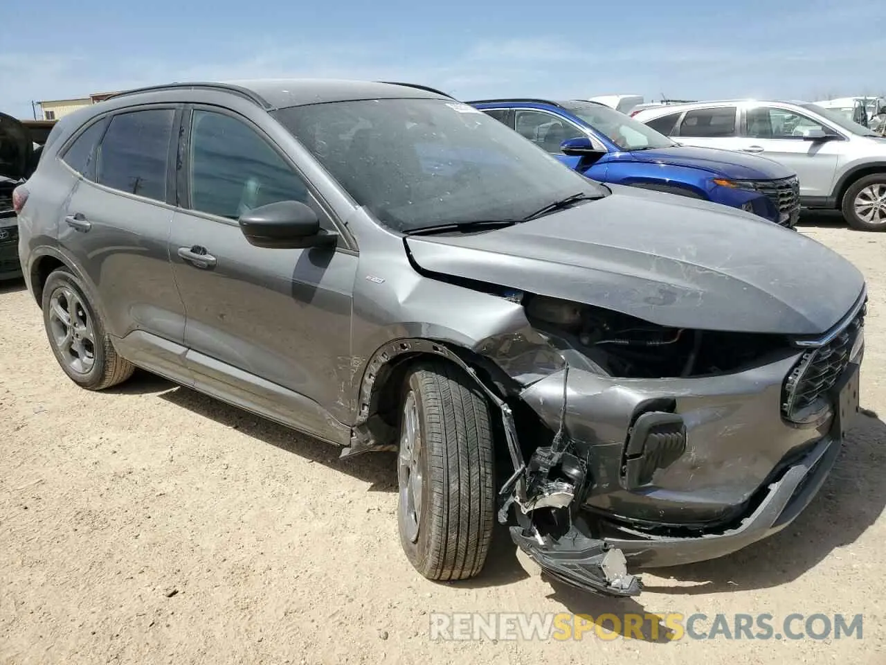 4 fotografías del automóvil dañado 1FMCU9MN6PUA97960 FORD ESCAPE ST 2023