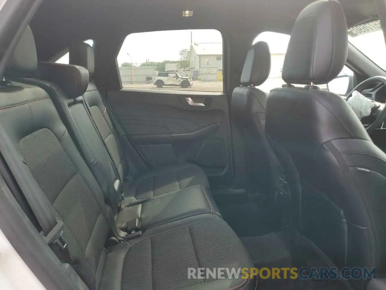 11 fotografías del automóvil dañado 1FMCU9MN7PUB02812 FORD ESCAPE ST 2023