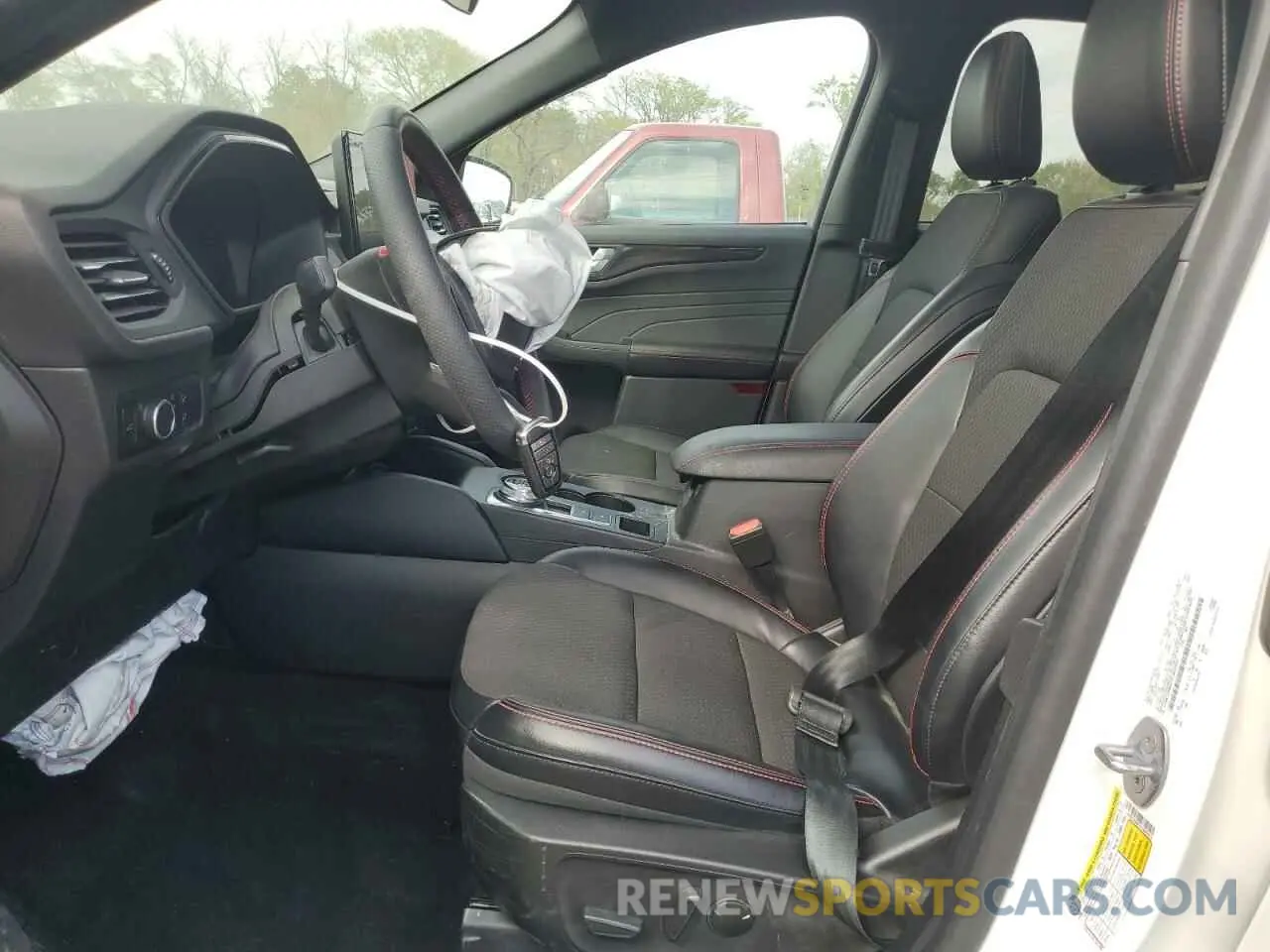 7 fotografías del automóvil dañado 1FMCU9MN7PUB02812 FORD ESCAPE ST 2023