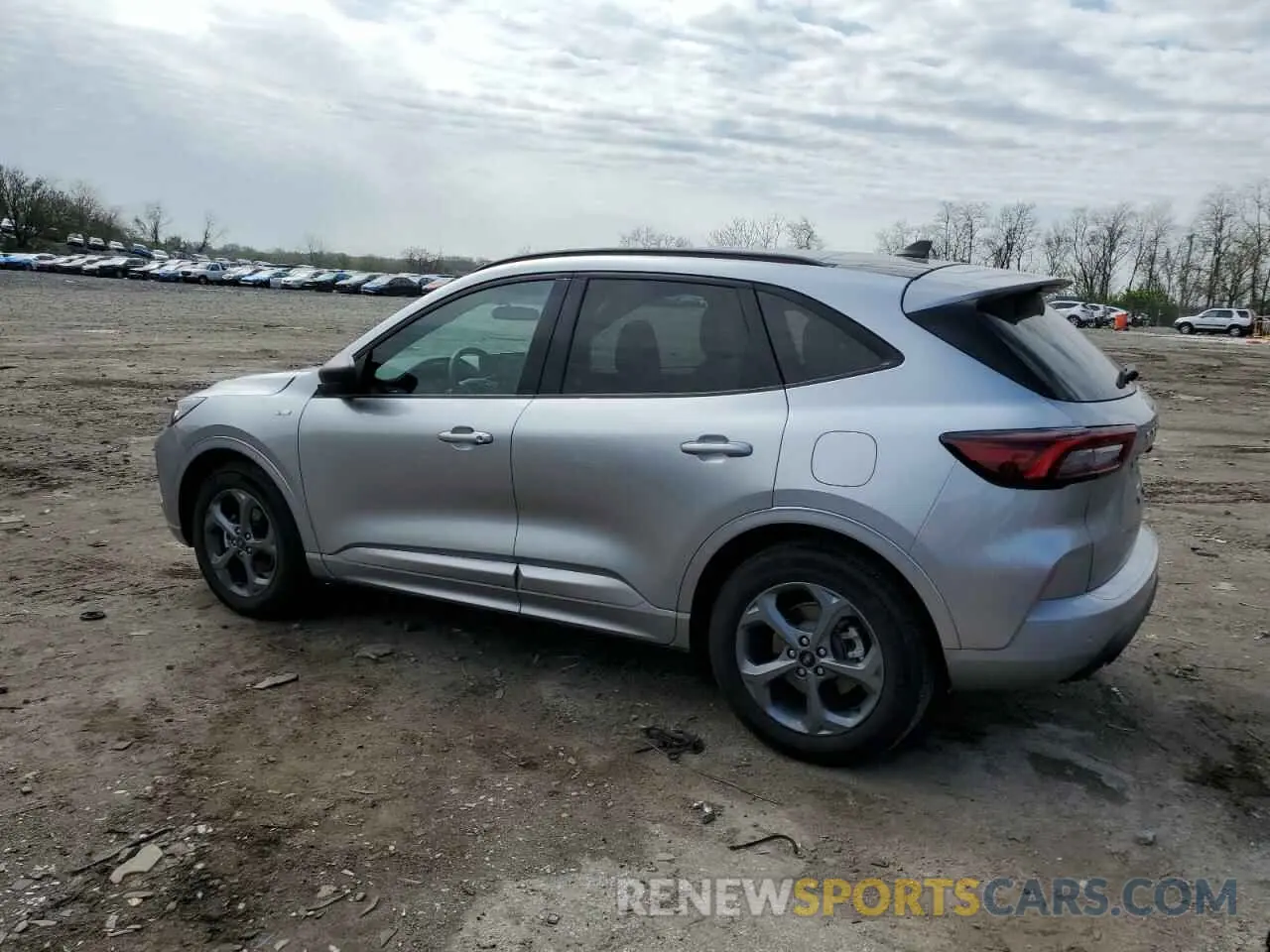 2 fotografías del automóvil dañado 1FMCU9MN7PUB32778 FORD ESCAPE ST 2023