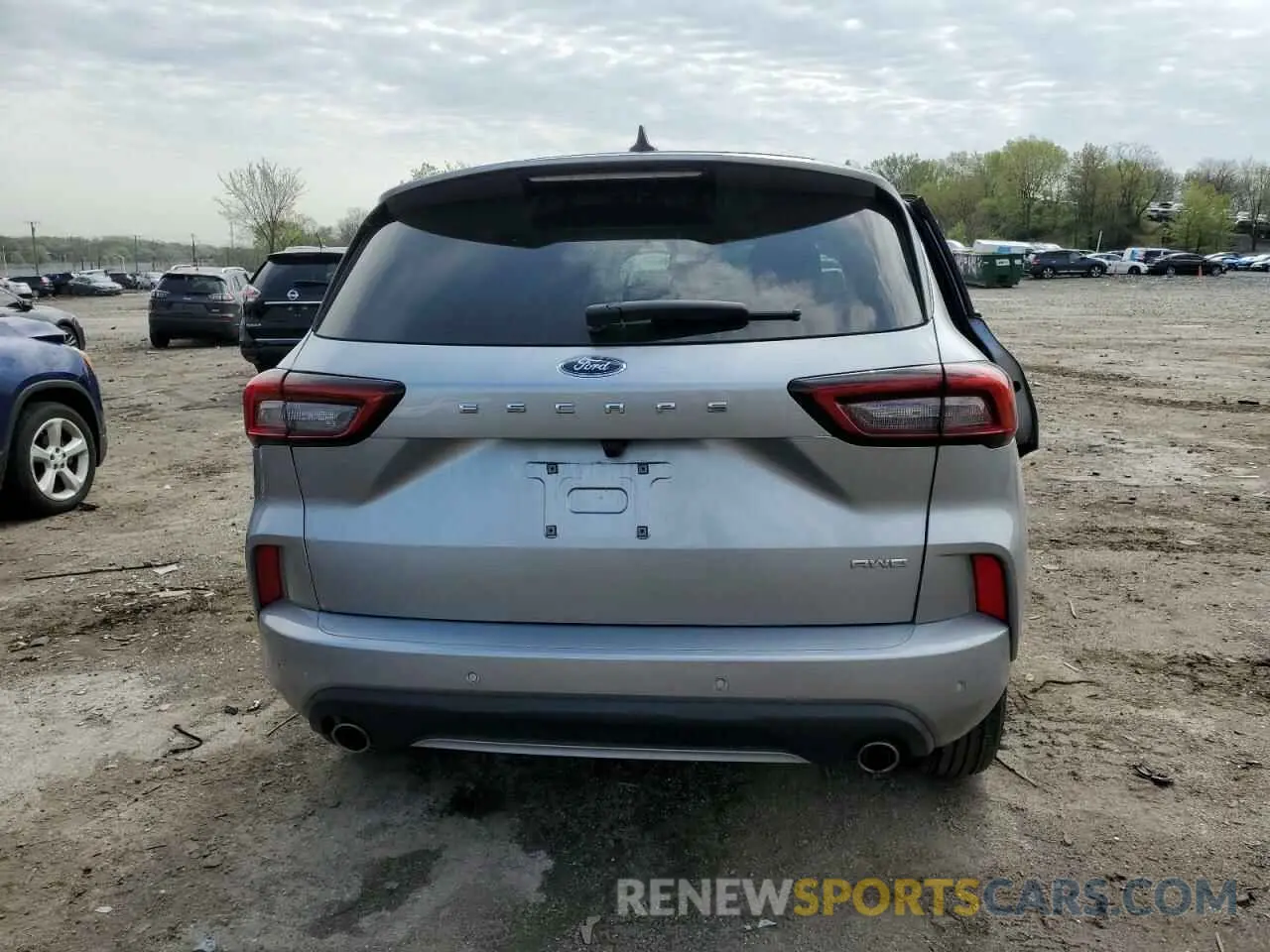 6 fotografías del automóvil dañado 1FMCU9MN7PUB32778 FORD ESCAPE ST 2023