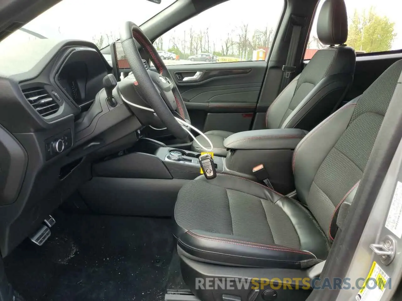 7 fotografías del automóvil dañado 1FMCU9MN7PUB32778 FORD ESCAPE ST 2023