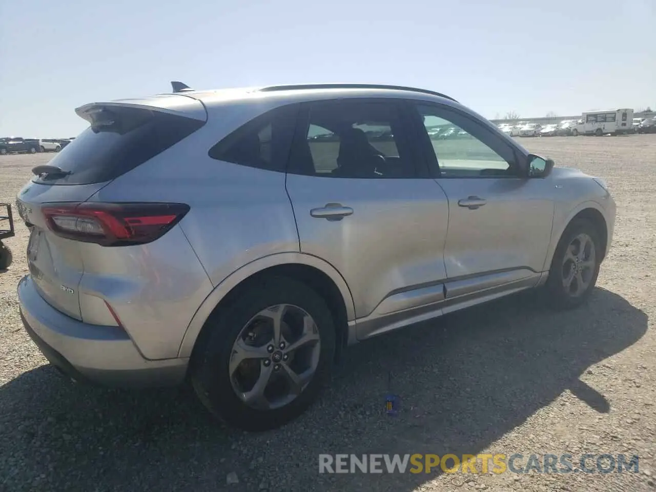 3 fotografías del automóvil dañado 1FMCU9MN9PUA00962 FORD ESCAPE ST 2023