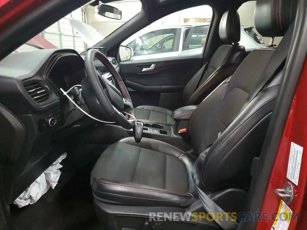 7 fotografías del automóvil dañado 1FMCU9NA1PUB39804 FORD ESCAPE ST 2023